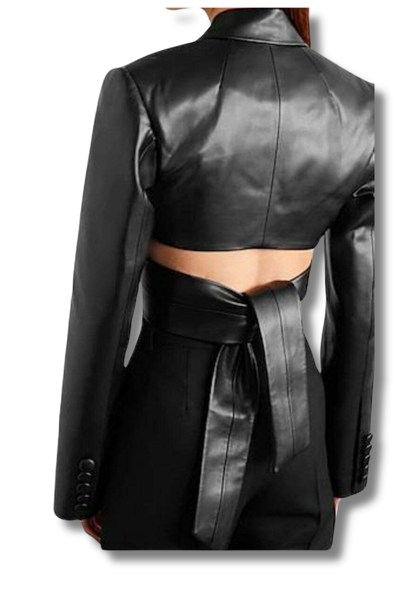 Jisoo crop top jacket wrap on