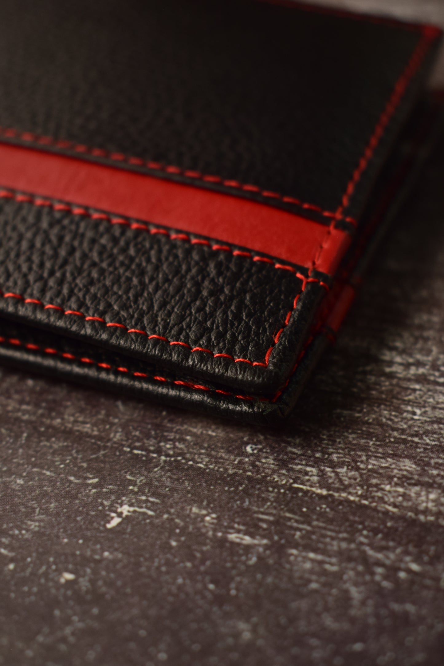 Chevron (Extended) Dotted Black and Red RFID Wallet